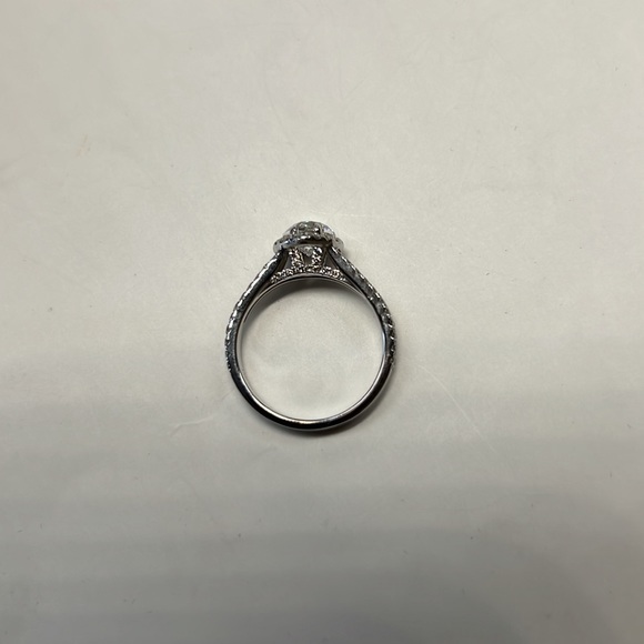 Diamonds Engagement 14K Solid Gold Ring - Picture 4 of 7